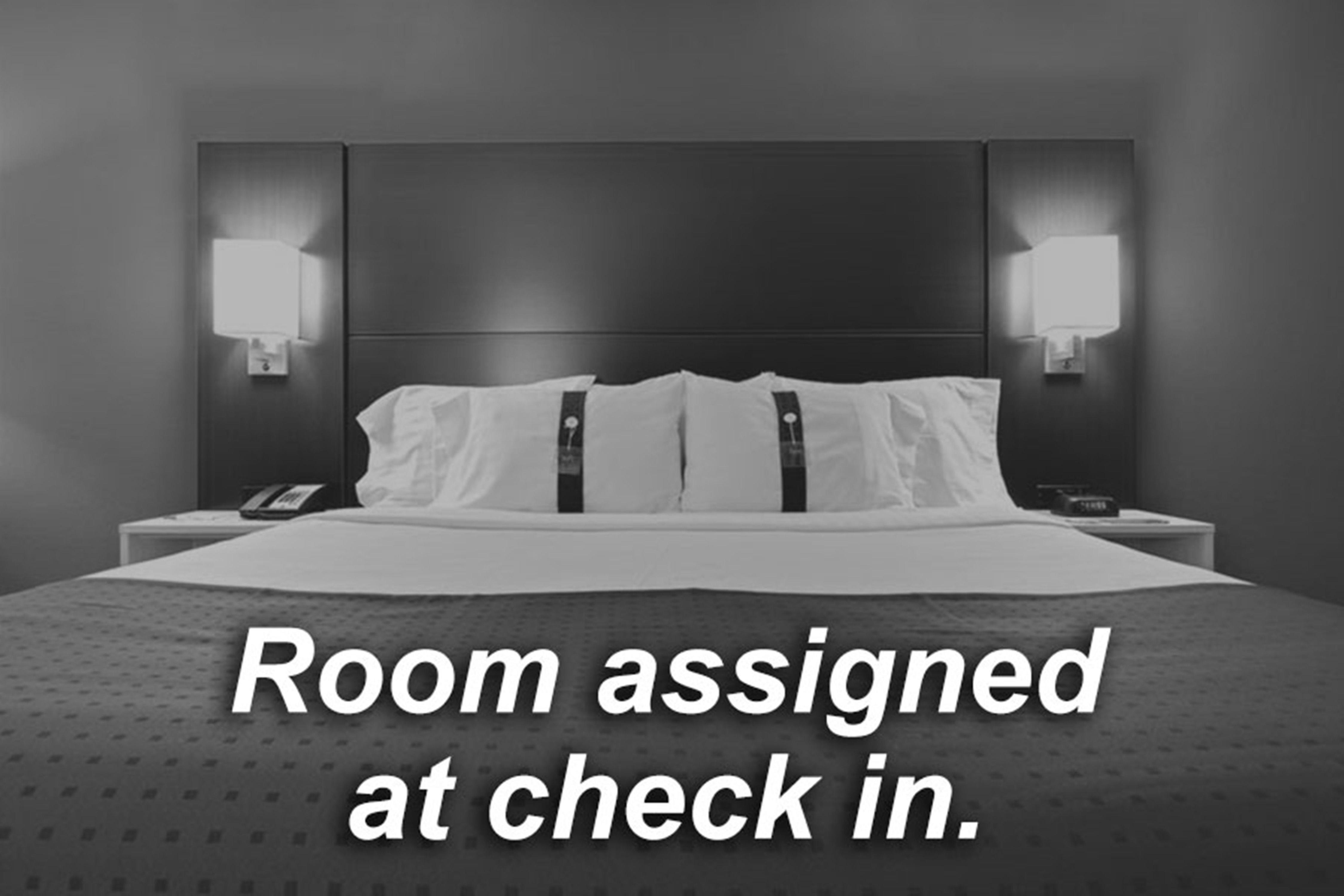 Holiday Inn Express & Suites Greensboro - I-40 Atwendover By Ihg Bagian luar foto