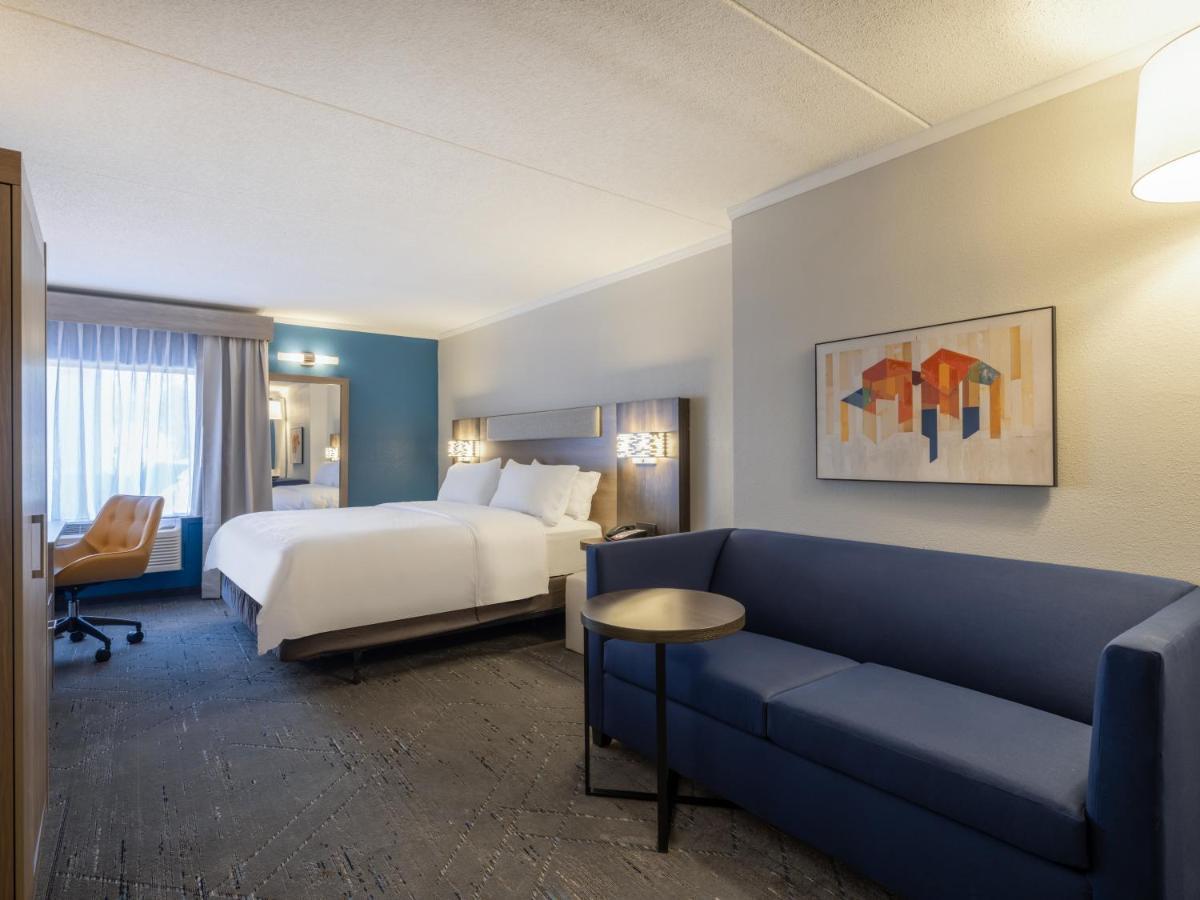 Holiday Inn Express & Suites Greensboro - I-40 Atwendover By Ihg Bagian luar foto