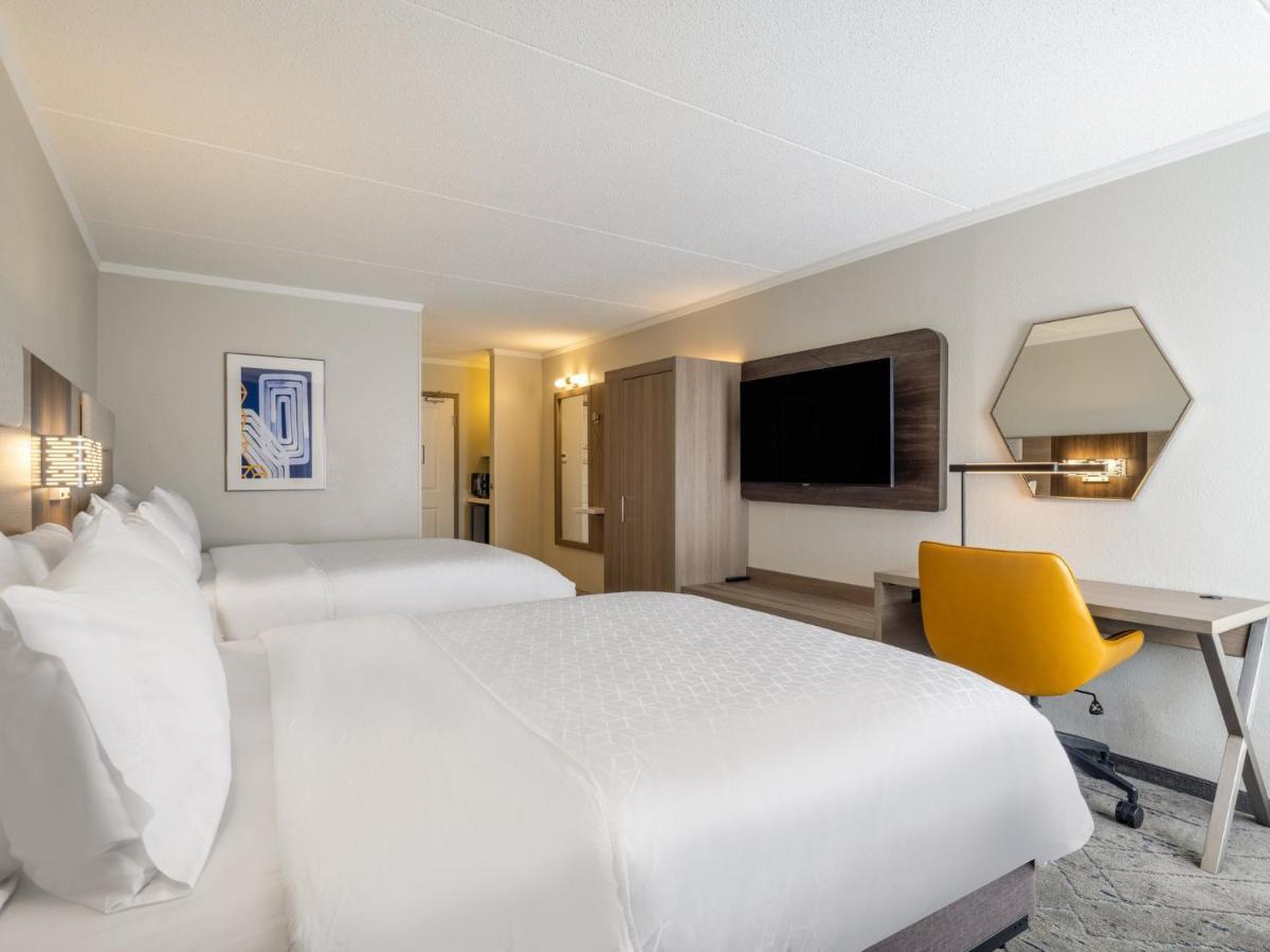 Holiday Inn Express & Suites Greensboro - I-40 Atwendover By Ihg Bagian luar foto