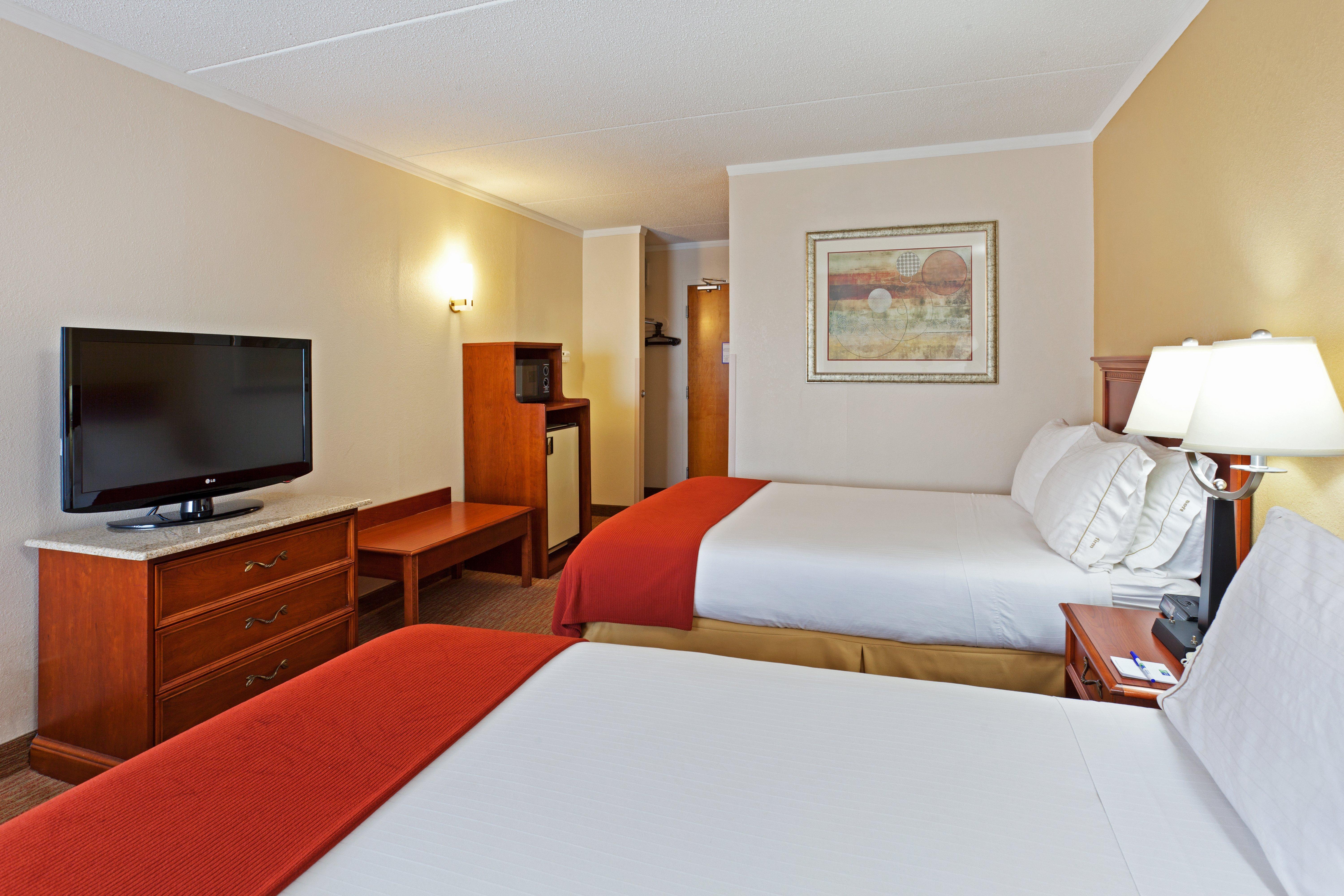Holiday Inn Express & Suites Greensboro - I-40 Atwendover By Ihg Bagian luar foto