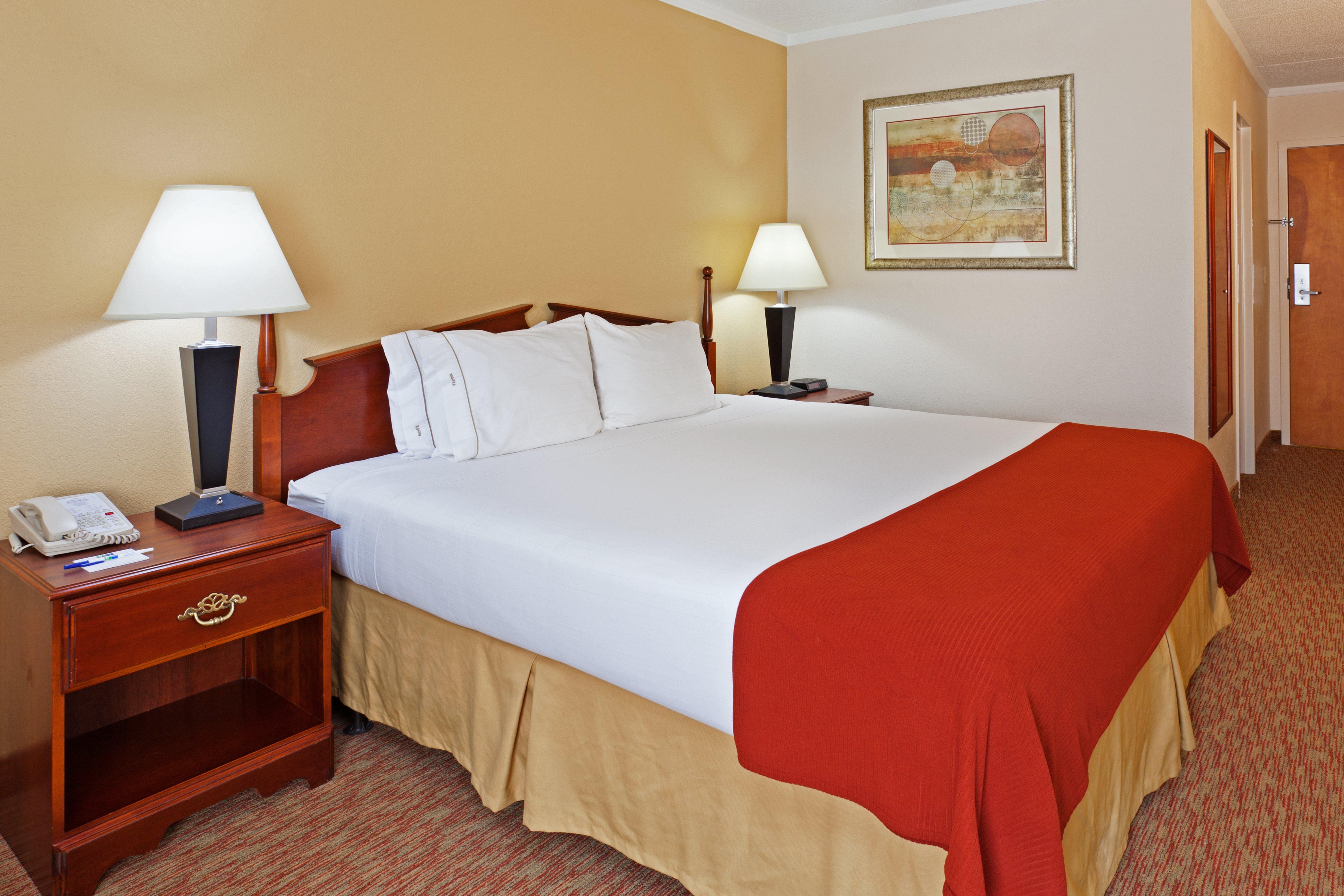 Holiday Inn Express & Suites Greensboro - I-40 Atwendover By Ihg Bagian luar foto
